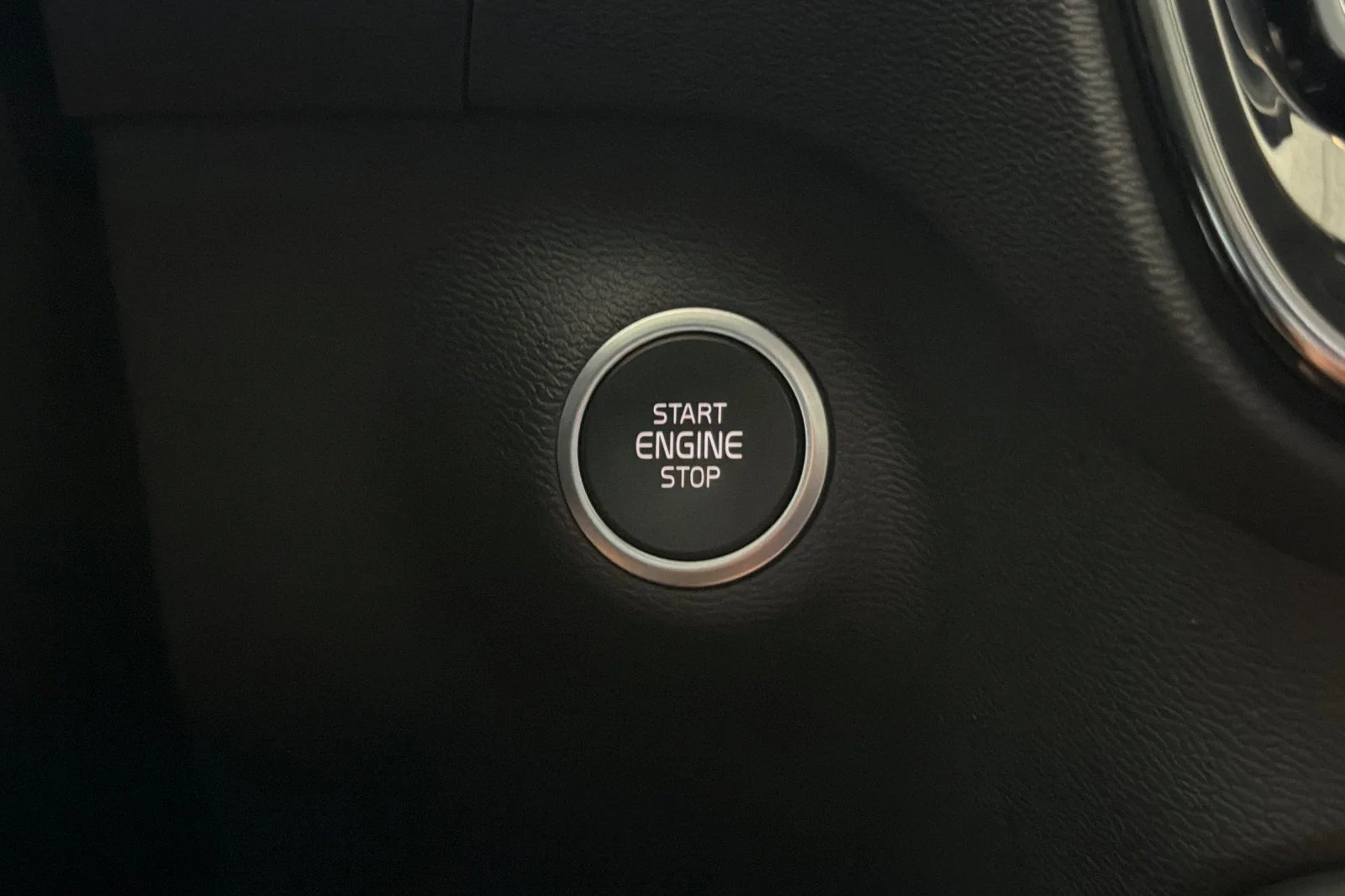 Used 2023 Gray Volvo Ultimate image 25