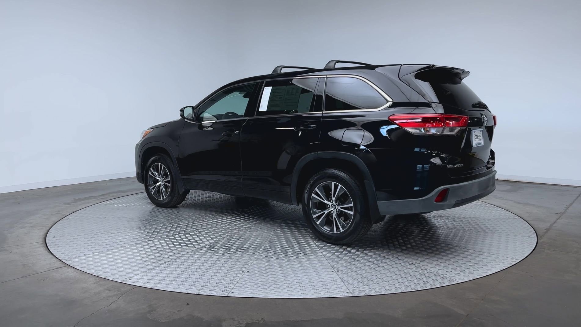 Used 2017 Midnight Black Metallic Toyota LE image 6