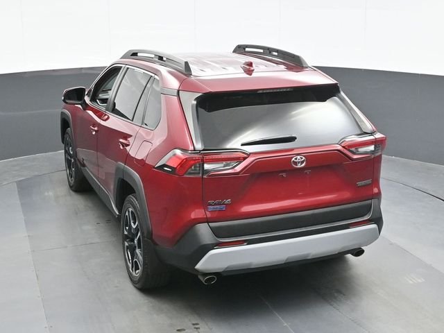 Used 2019 Red Toyota Adventure image 10