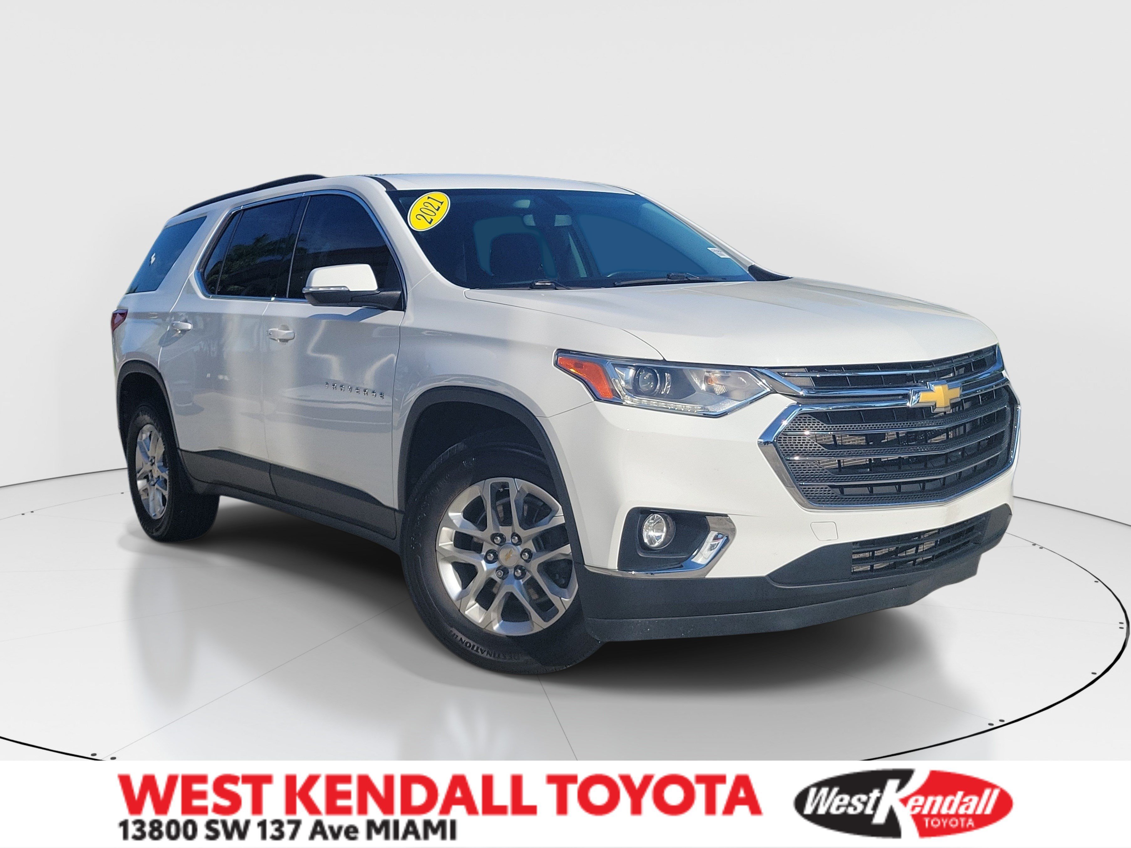 Used 2021 Summit White Chevrolet LT image 1