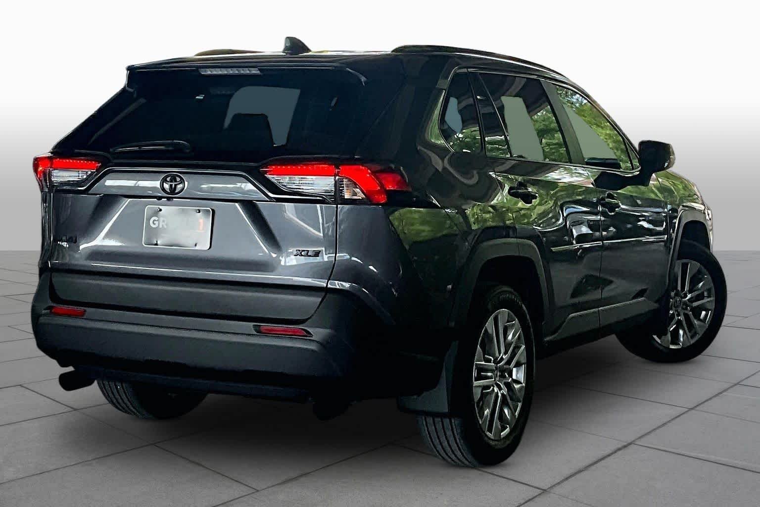Used 2024 Magnetic Gray Metallic Toyota XLE Premium image 12