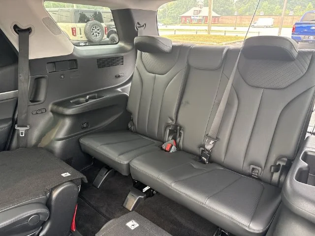 Used 2023 Red Hyundai SEL image 28