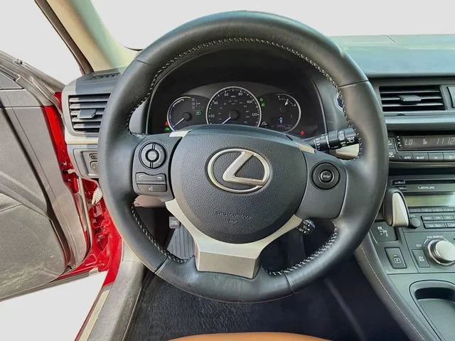 Used 2014 Red Line Lexus Hybrid image 35