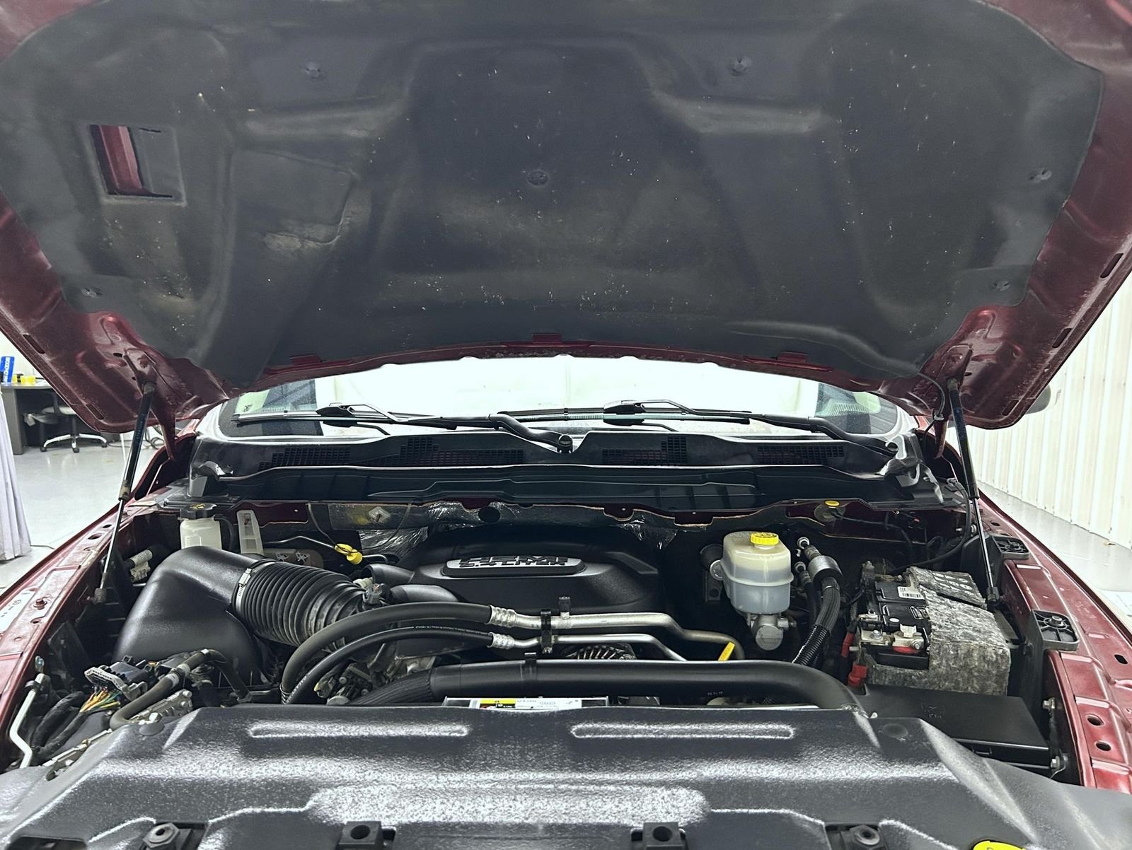 Used 2018 Red Ram Laramie image 24