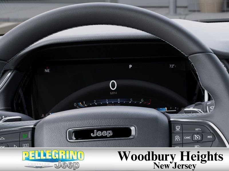 New 2026 Diamond Black Crystal Pearl-Coat Exterior Paint Jeep Laredo X image 17