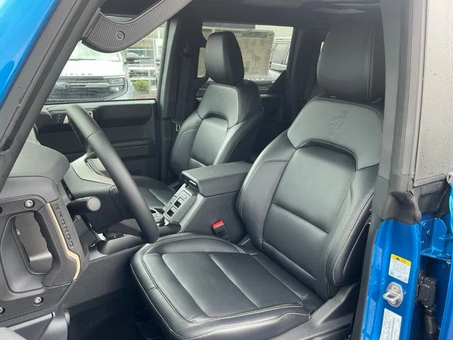 New 2026 Velocity Blue Metallic Ford Badlands® image 17