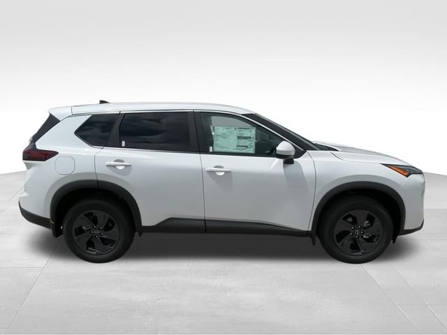 New 2026 Everest White Pearl TriCoat Nissan SV image 9