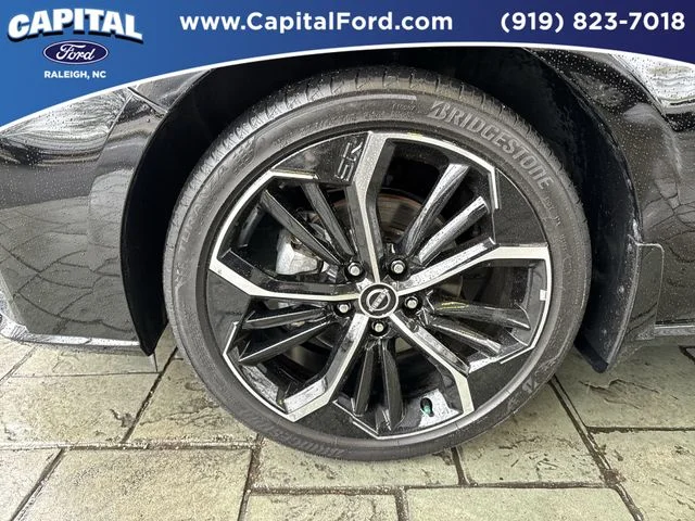Used 2025 Black Nissan 2.5 SR image 12
