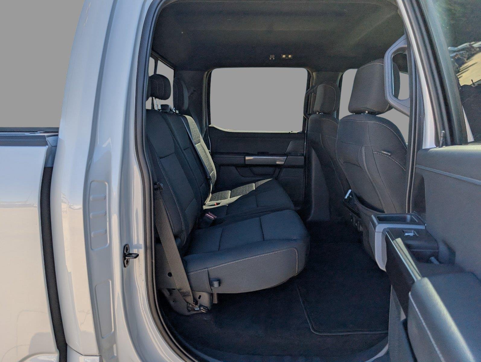 Used 2021 Space White Ford XLT image 24