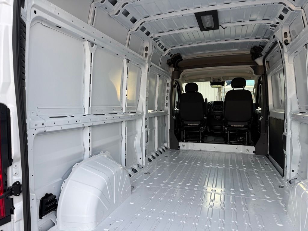 New 2026 Bright White Clearcoat RAM High Roof image 15