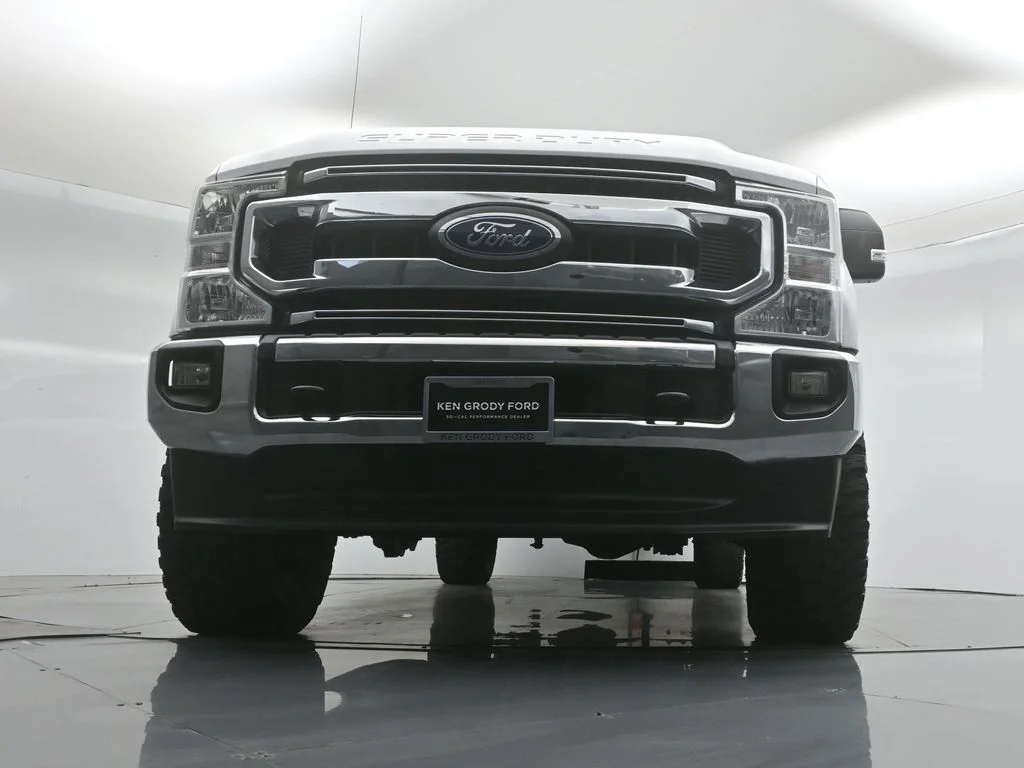 Used 2021 White Ford XLT image 40