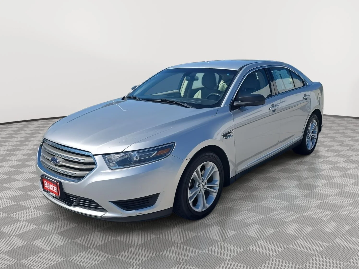 Used 2018  Ford SE FWD image 3