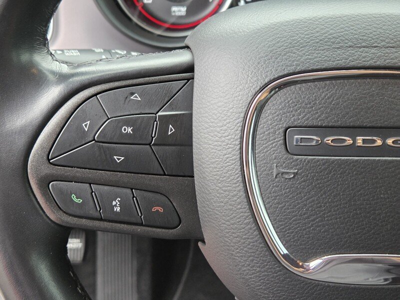 Used 2022 Orange Dodge SXT image 26