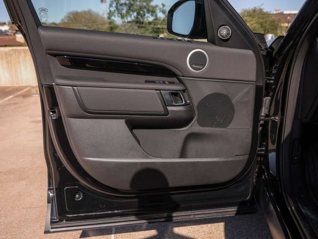 2025 Land Rover Discovery S - Photo 31