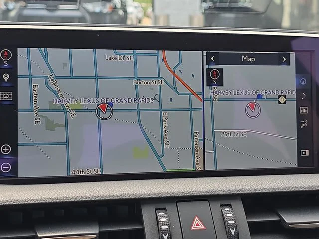 Used 2019 White Pearl Lexus 350 Luxury image 21