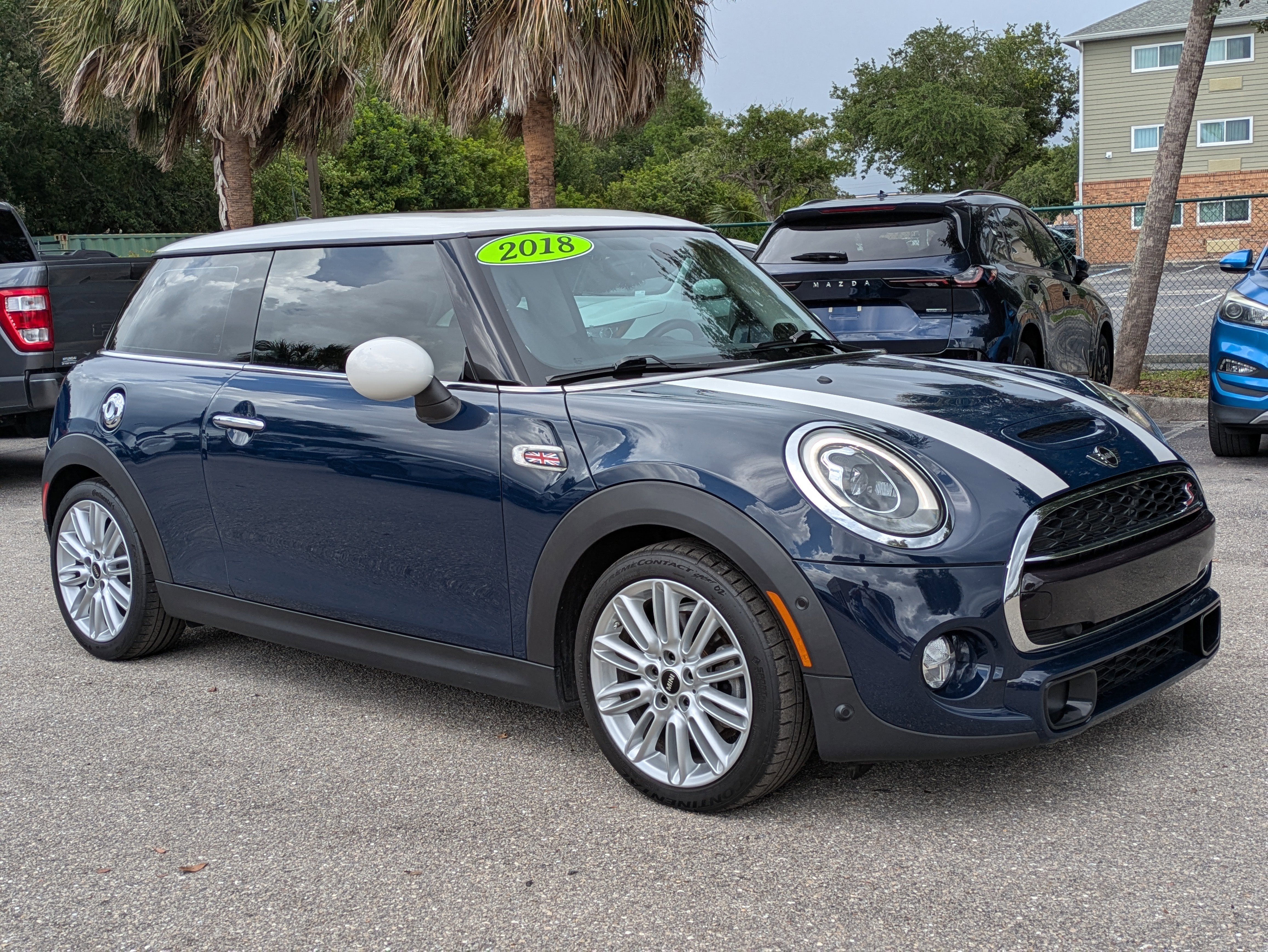 2018 MINI Cooper S's photo