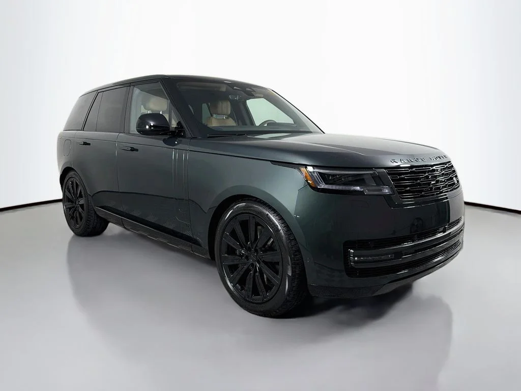 New 2026 Belgravia Green Land Rover SE PHEV image 3