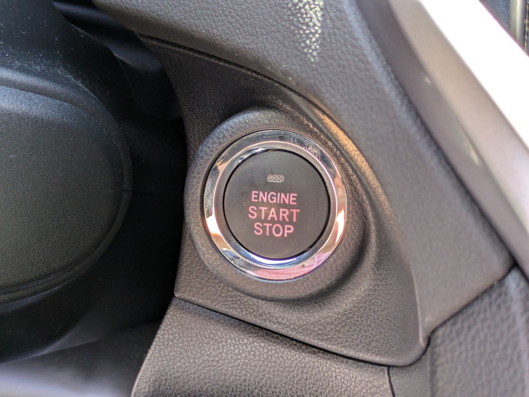 Used 2022 Crystal White Pearl Subaru Limited image 22