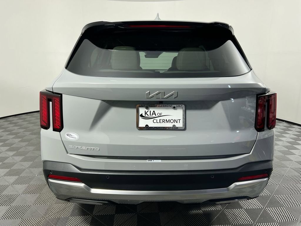 New 2026 Wolf Gray Kia EX image 4