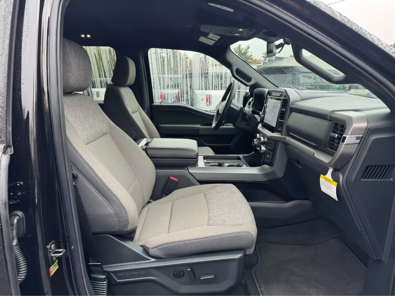 Used 2024 Agate Black Ford XLT image 13