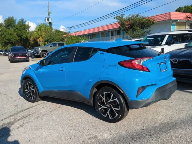 Used 2019 Blue Toyota XLE image 4