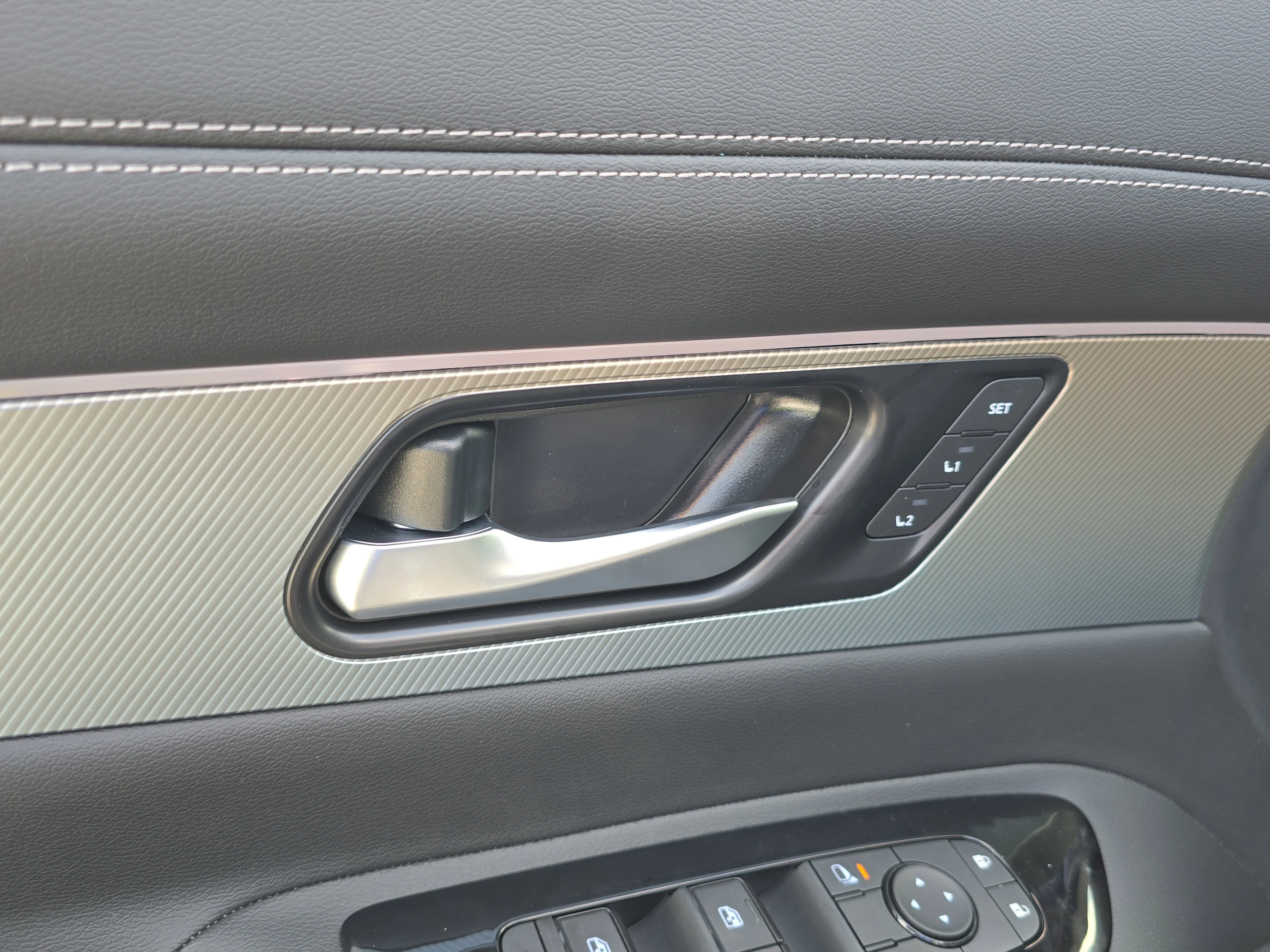 New 2026 Deep Ocean Blue Pearl Nissan SL image 19