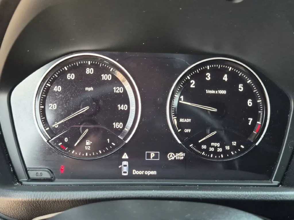 Used 2018 Black BMW sDrive28i image 18