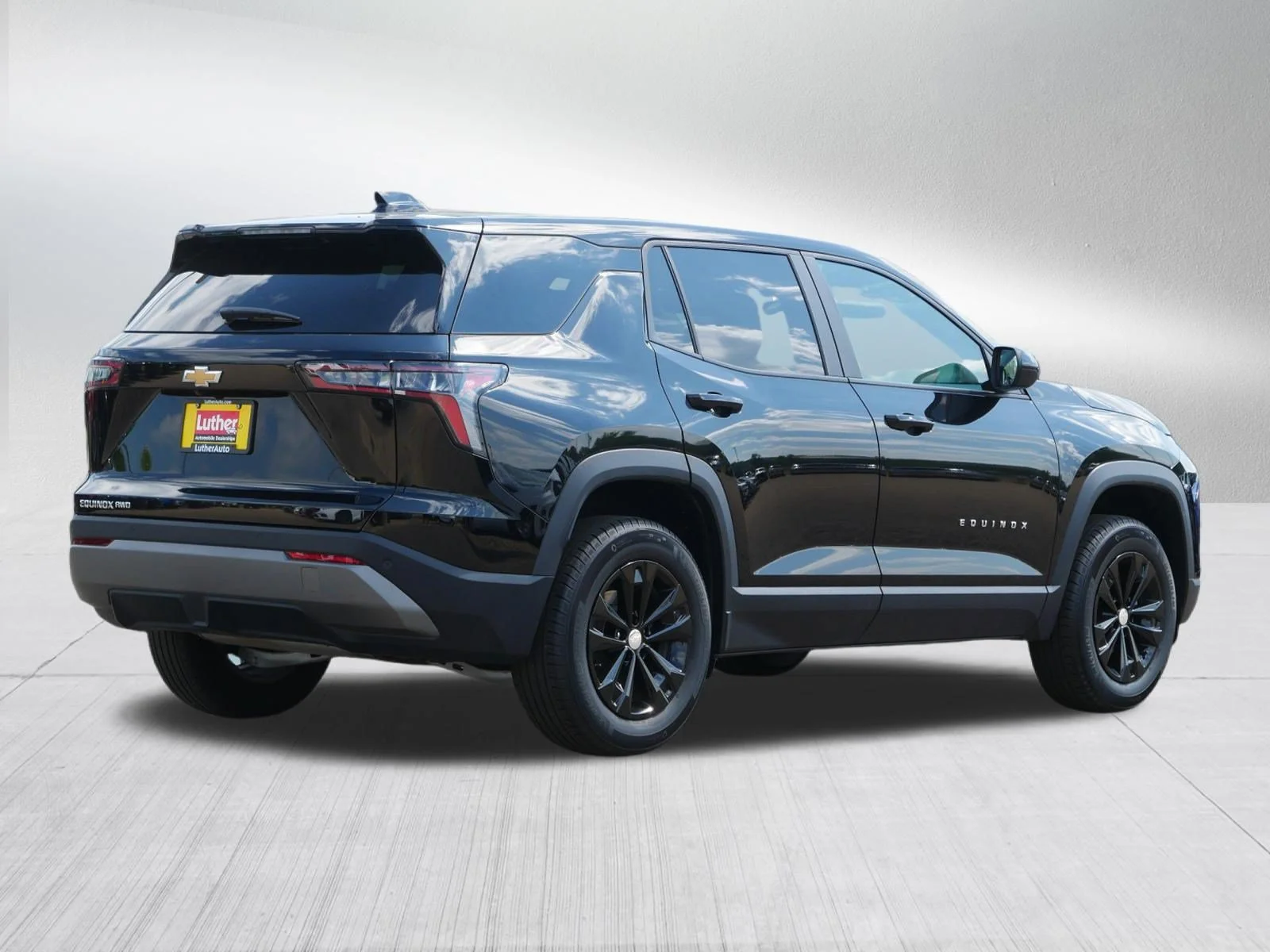 Used 2026 Mosaic Black Metallic Chevrolet AWD LT image 7