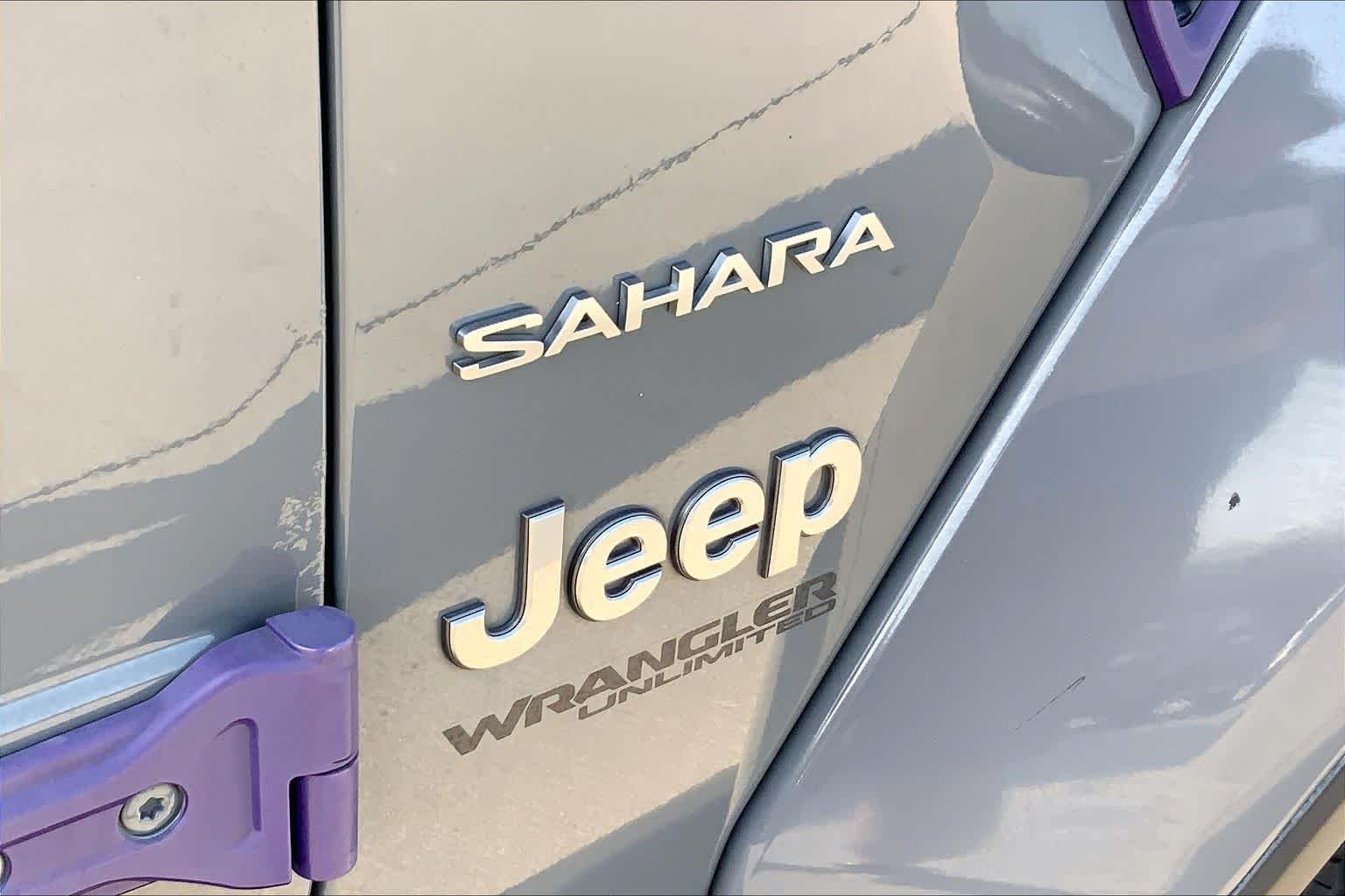 Used 2018 Sting-Gray Clearcoat Jeep Sahara image 30