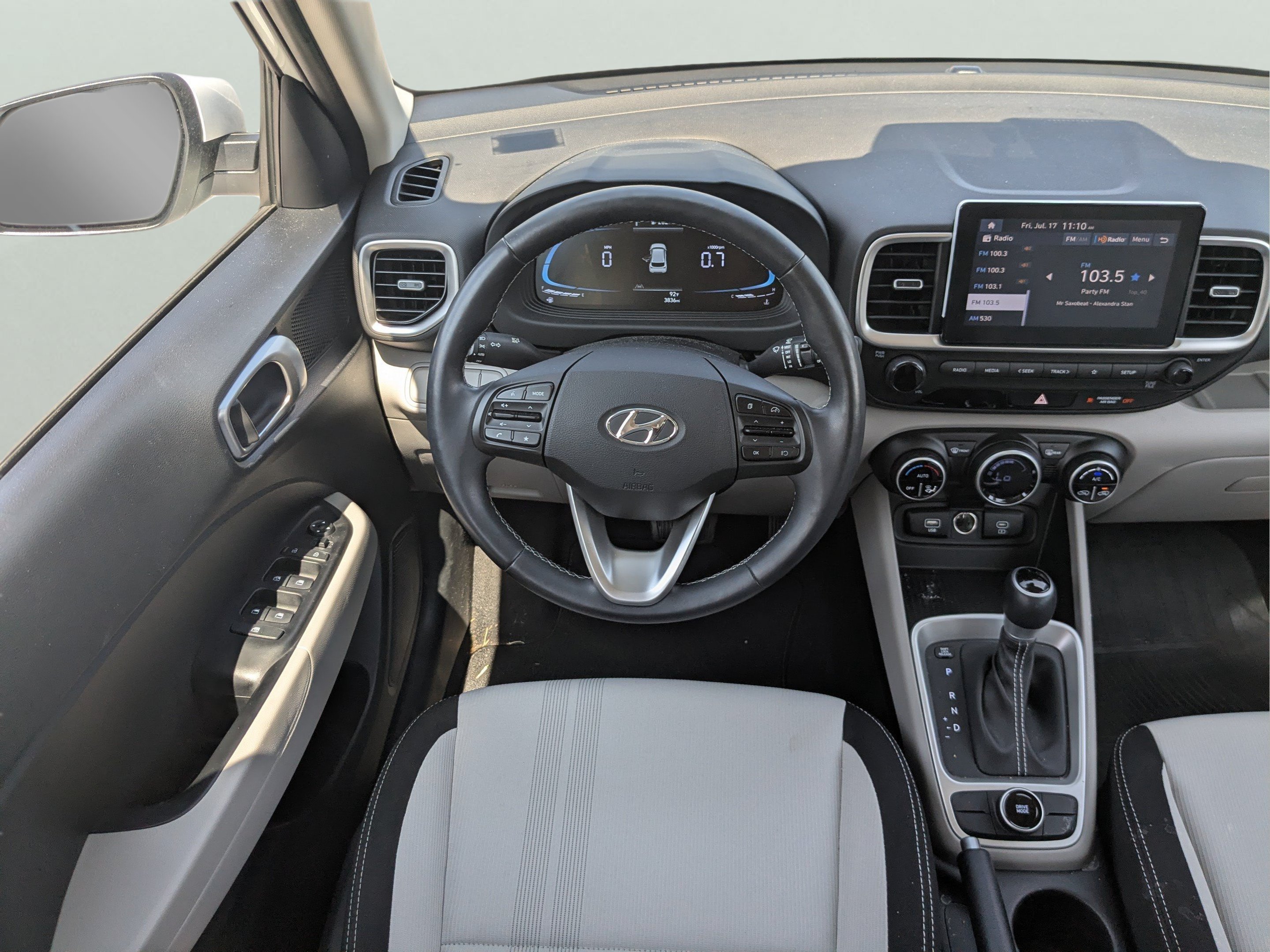 Certified Used 2025 Lunar White Hyundai SEL image 14