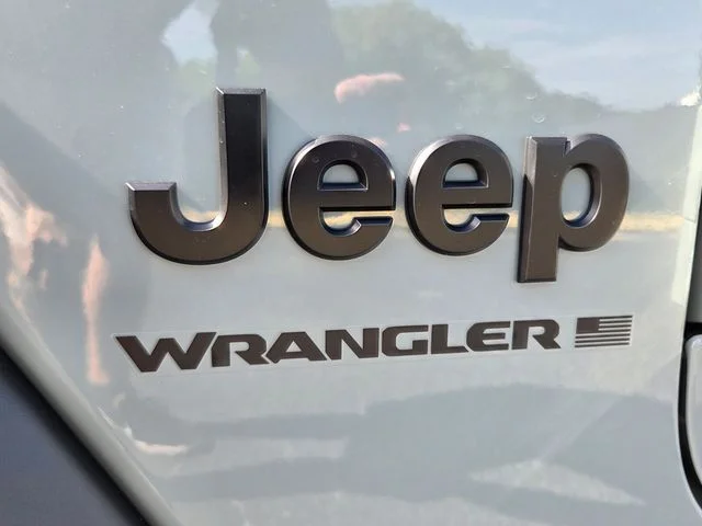 New 2026 Earl Clear-Coat Exterior Paint Jeep Sport S image 12