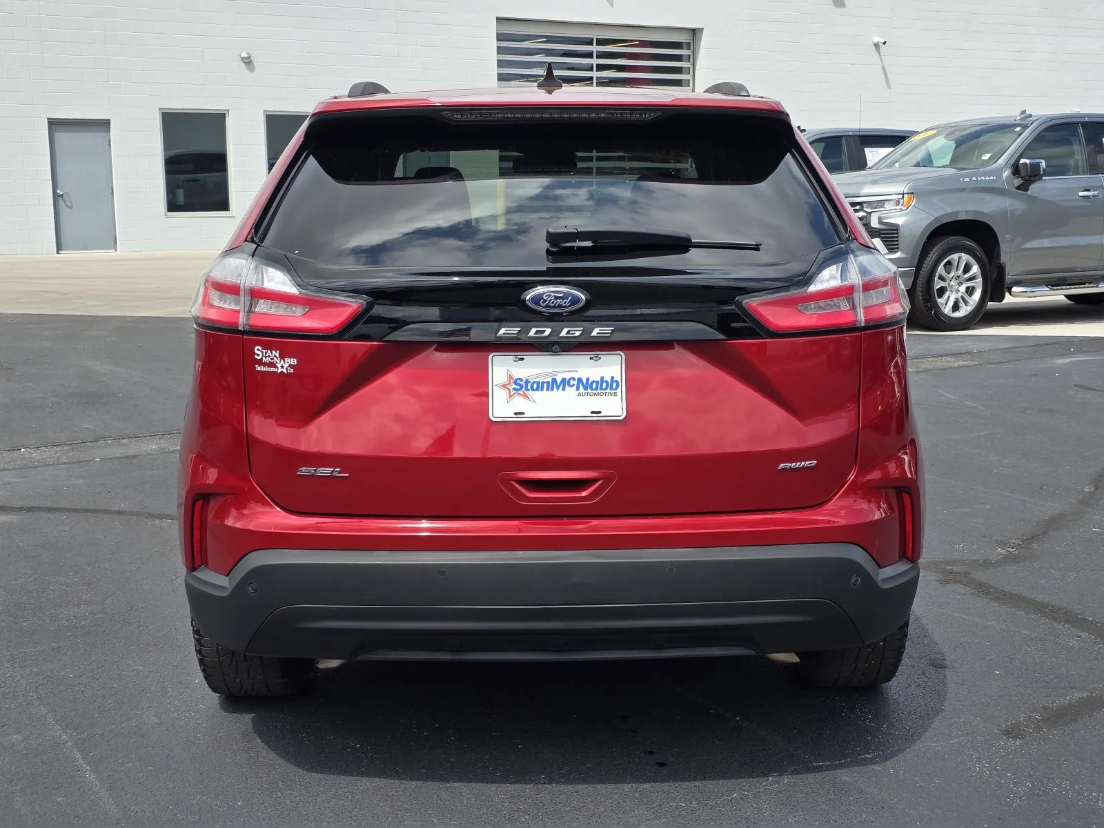 Used 2022 Red Ford SEL image 6