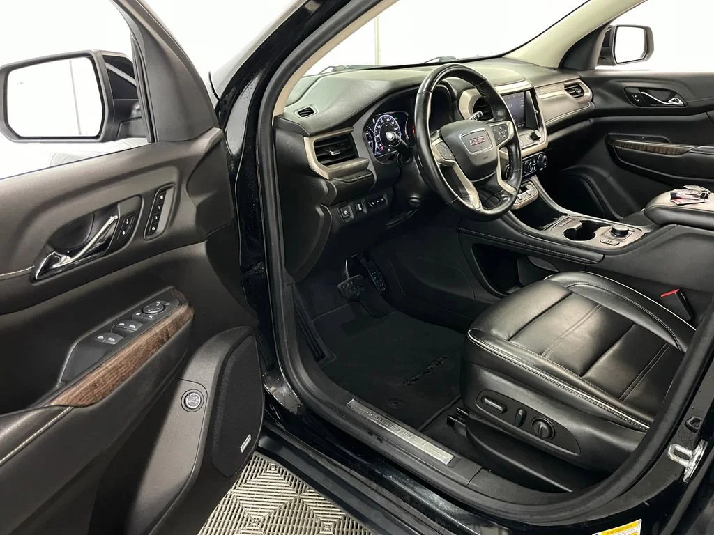 Used 2023 Ebony Twilight Metallic GMC Denali image 26