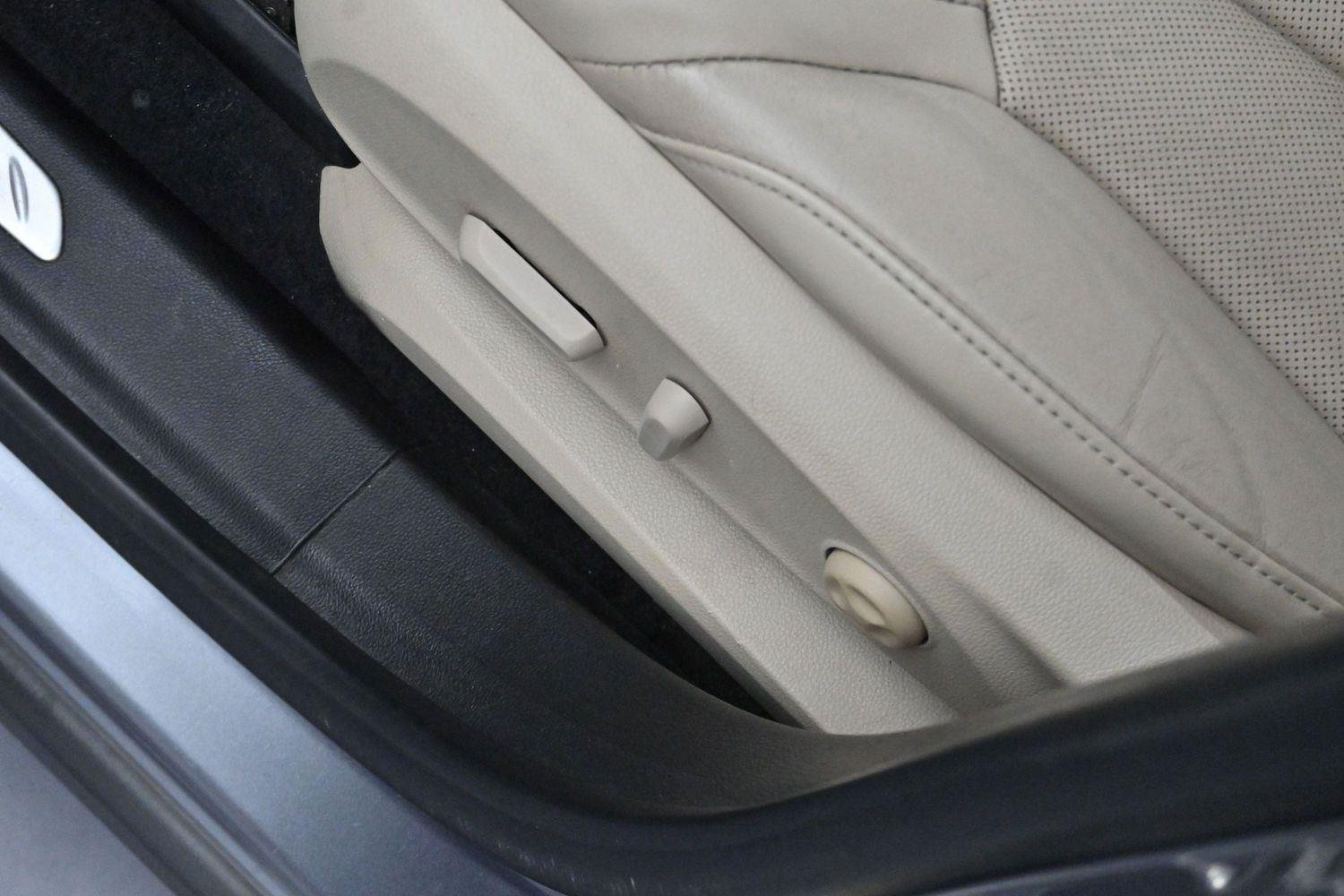 Used 2019 Satin Steel Metallic Buick Essence image 14