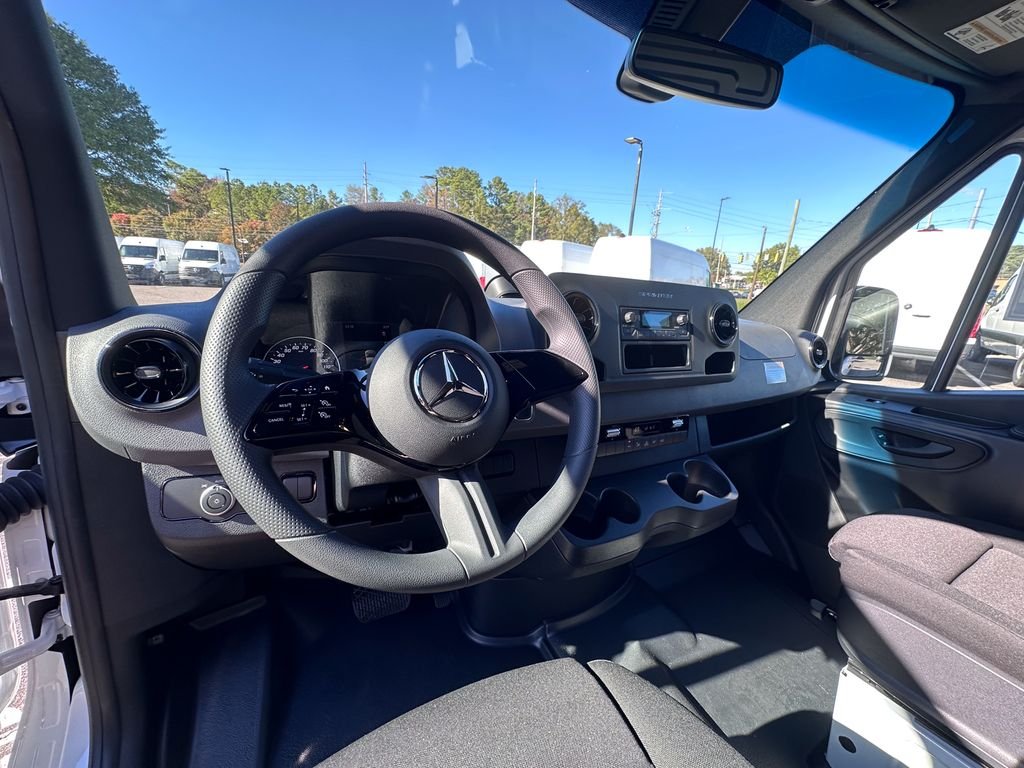 New 2026 Arctic White Mercedes-Benz Cargo 170 WB image 2
