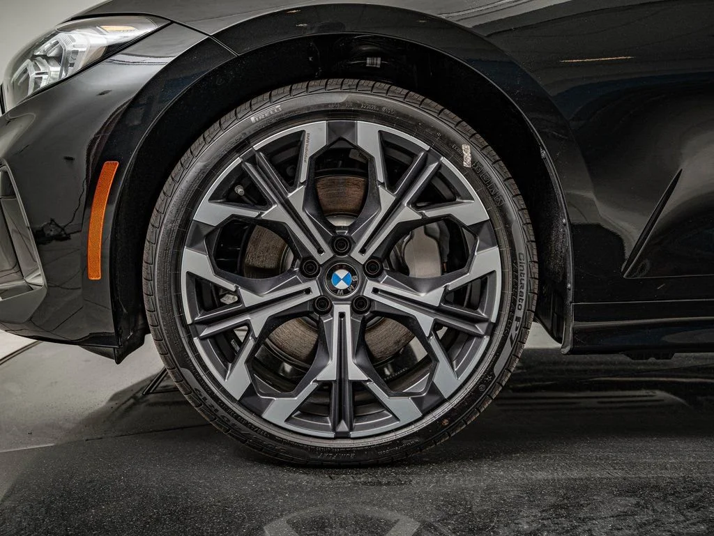 New 2026 Black Sapphire Metallic BMW 330i xDrive image 13