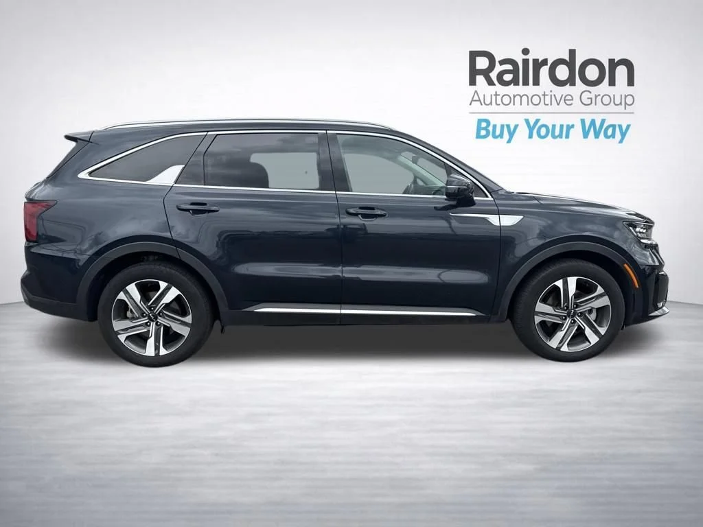 Used 2023 Gravity Blue Kia SX Prestige image 6