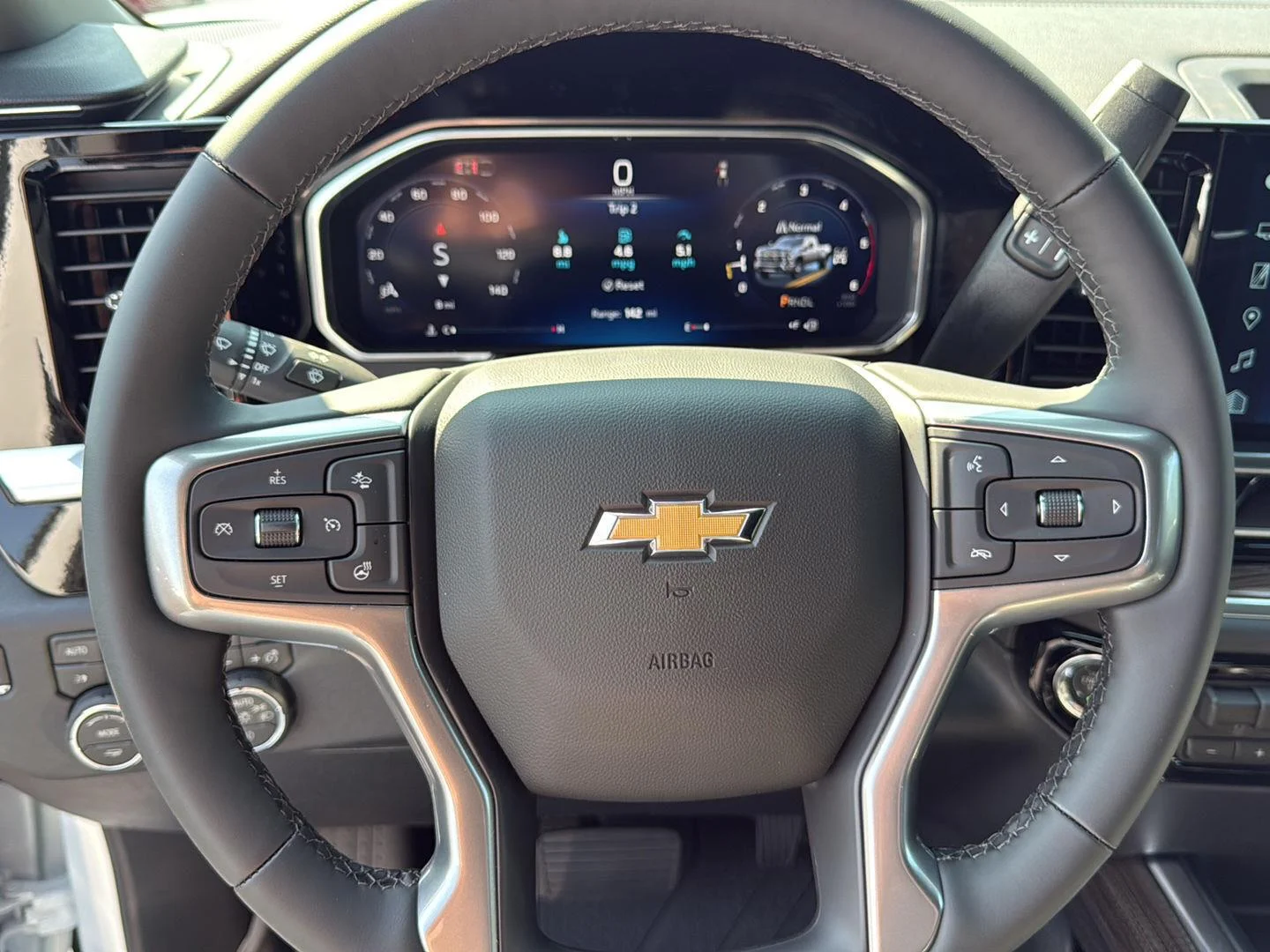 New 2026 Summit White Chevrolet LT DRW image 23