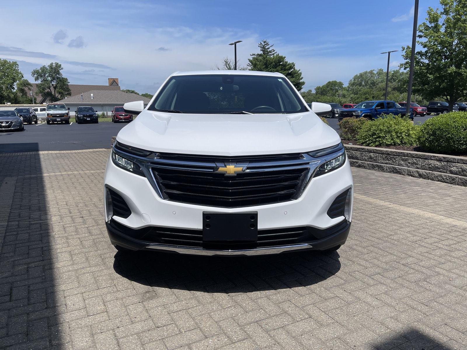 Used 2024 Summit White Chevrolet LT image 8