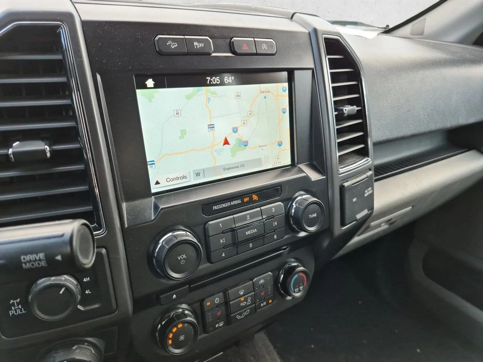 Used 2018 Stone Gray Ford XLT image 13