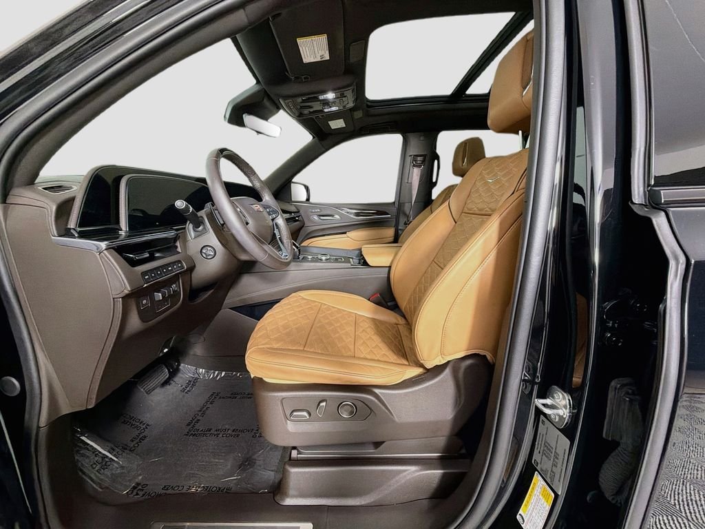 Used 2024 Black Cadillac Sport image 22
