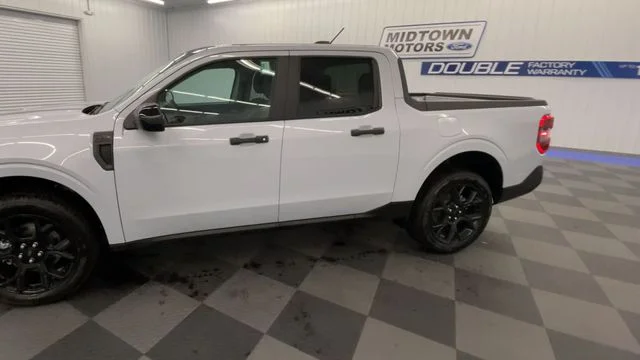 New 2026 Space White Metallic Ford XLT image 4