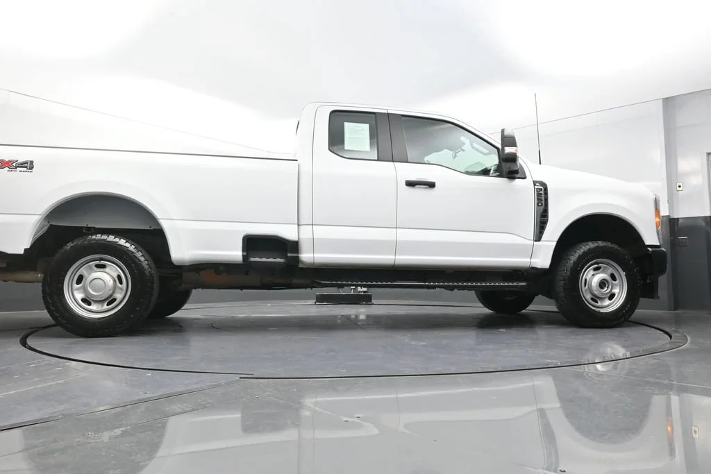 Used 2023 White Ford XL image 28