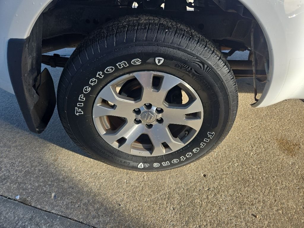 Used 2012  Suzuki Sport image 28