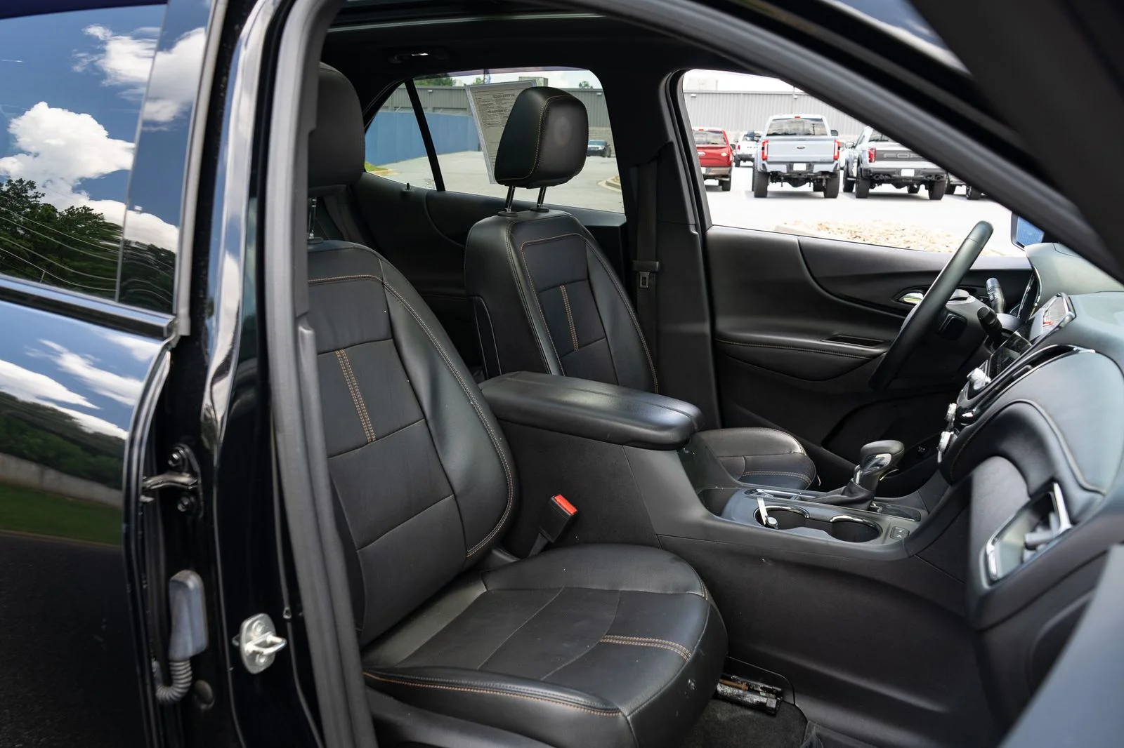 Used 2024 Black Chevrolet Premier image 23
