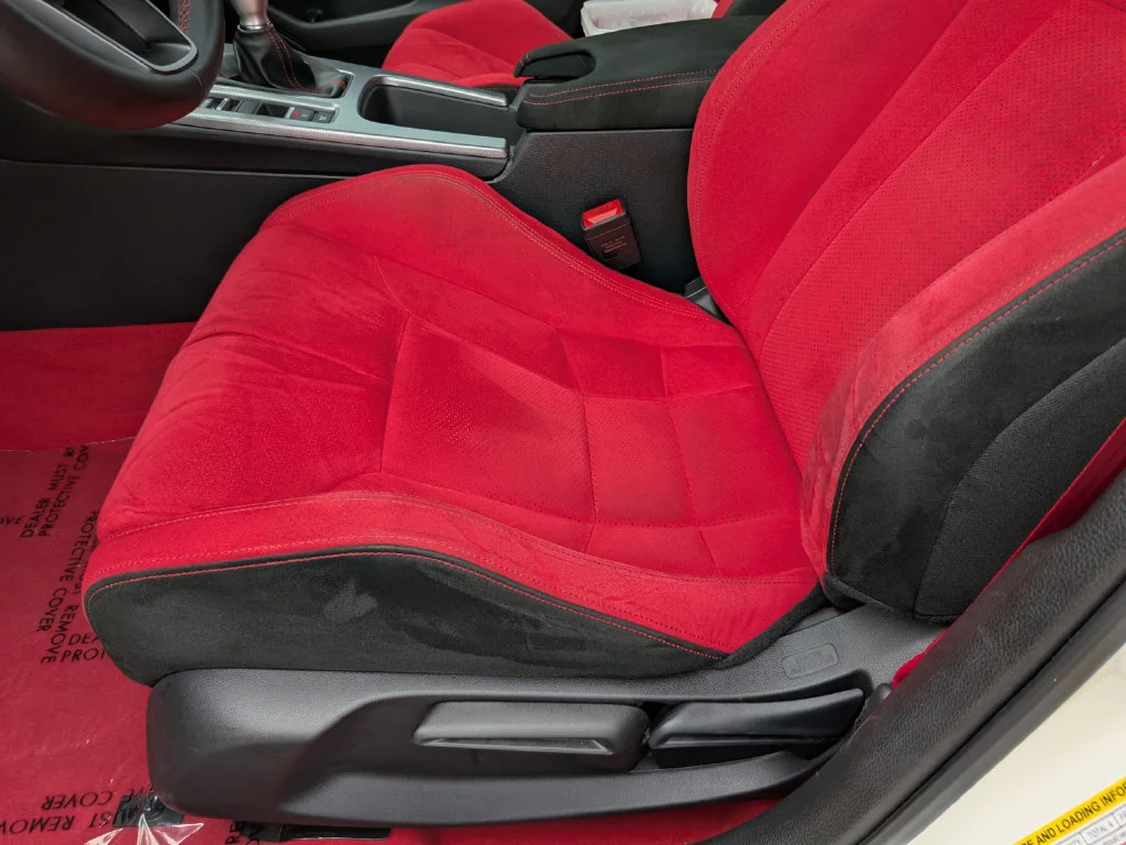 Used 2025 White Honda  image 18
