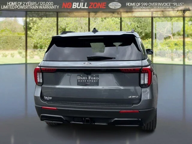 New 2026 Carbonized Gray Metallic Ford ST-Line image 27