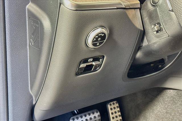 New 2026 MANUFAKTUR Alpine Grey Mercedes-Benz GLC 300 image 39