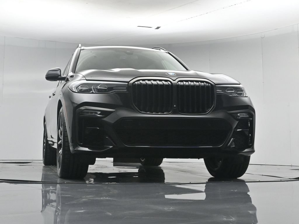 Used 2020 Black BMW xDrive40i image 4
