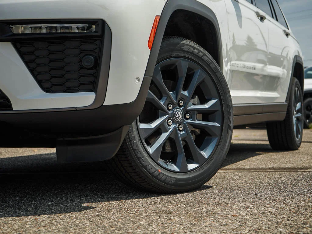 New 2026 Bright White Clearcoat Jeep  image 5